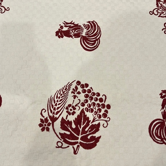 Gorgeous bertozi 32” square Italian stamped by hand tablecloth Rooster NWOT - Picture 5 of 10